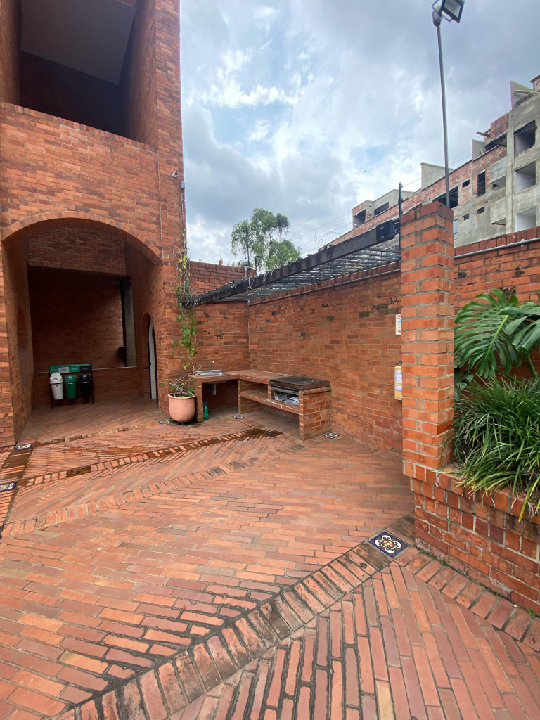 Apartamento En Venta - Bellavista, Cali