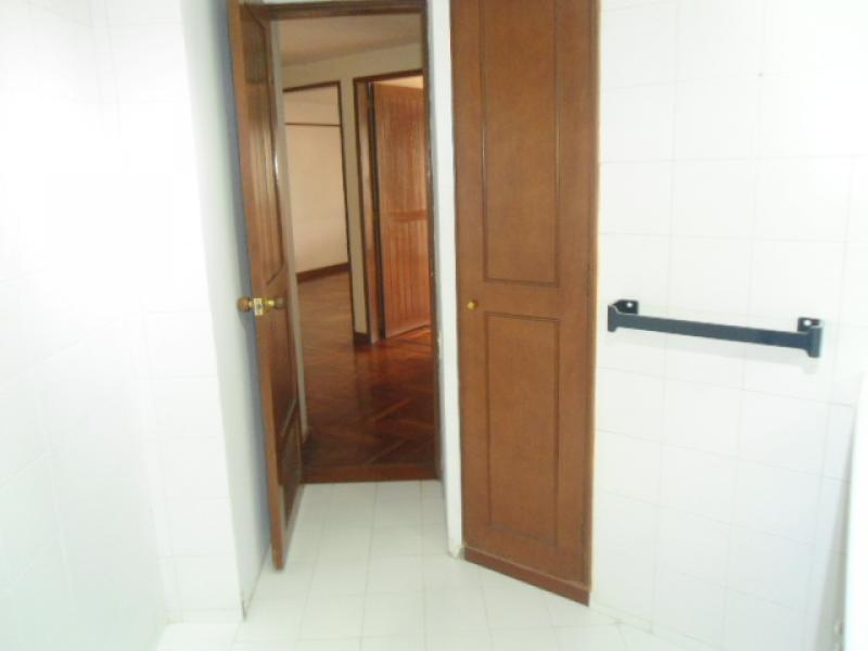 Apartamento En Venta - Bellavista, Cali