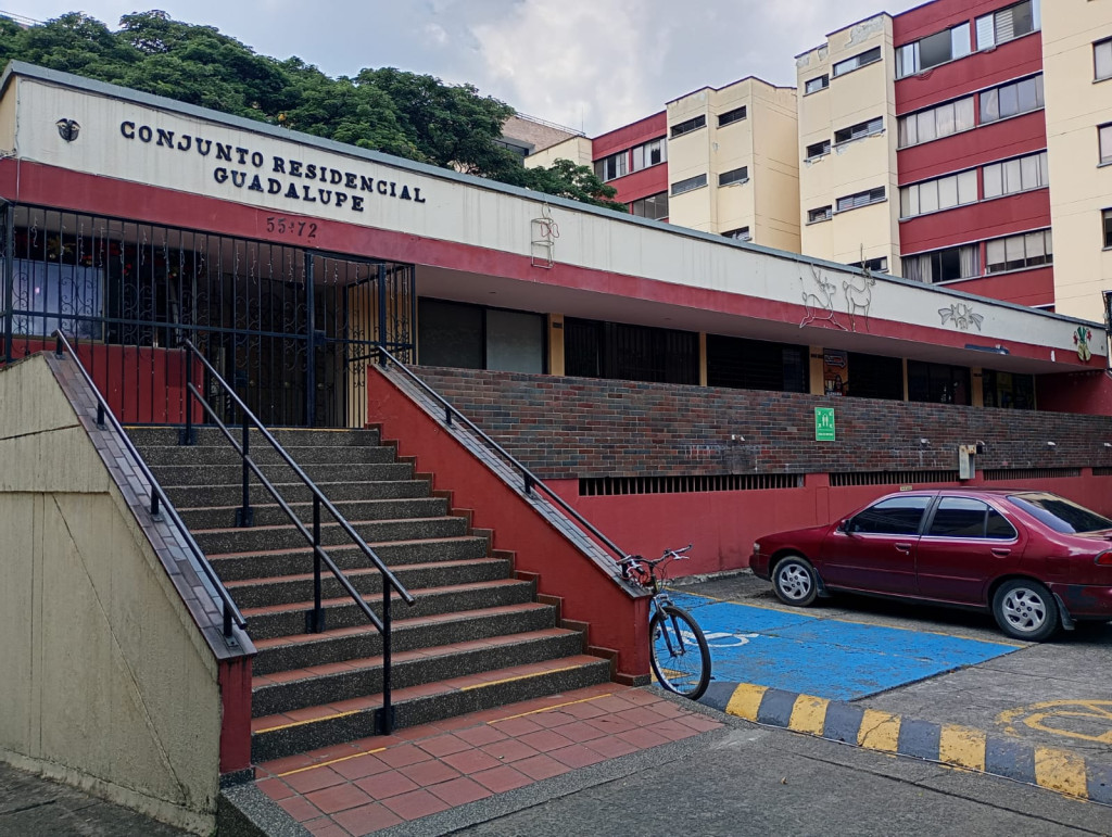 Apartamento En Venta - Cuarto De Legua - Guadalupe, Cali