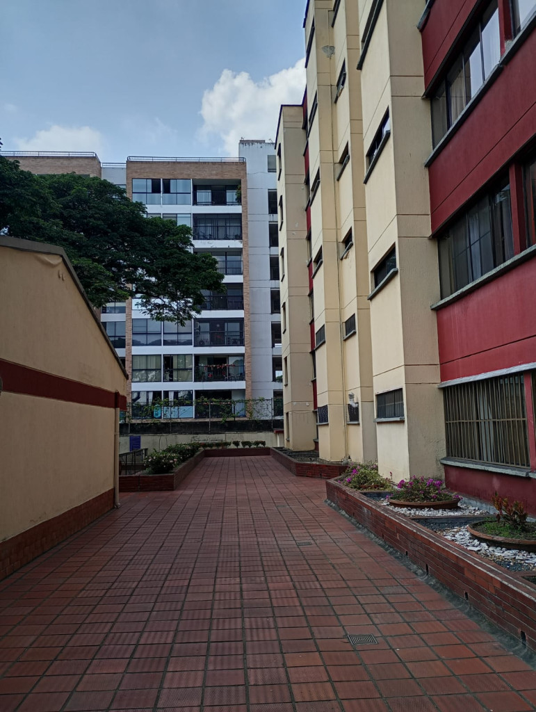 Apartamento En Venta - Cuarto De Legua - Guadalupe, Cali