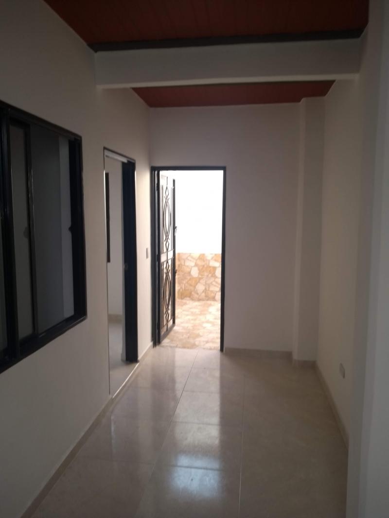 Casa En Arriendo - Junín, Cali