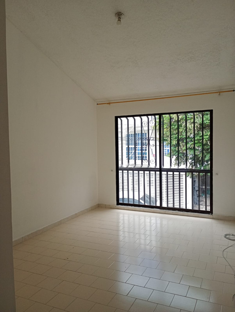 Casa En Arriendo - Ciudad 2000, Cali