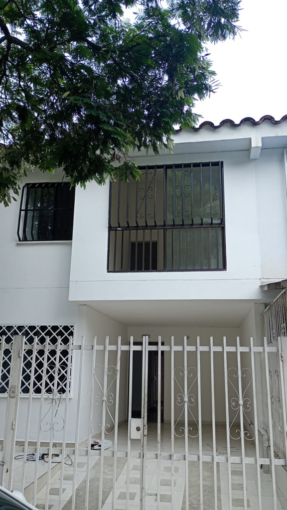 Casa En Arriendo - Ciudad 2000, Cali