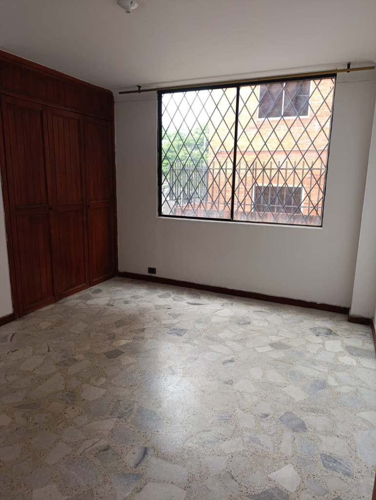 Apartamento En Arriendo - Ciudad Jardín, Cali