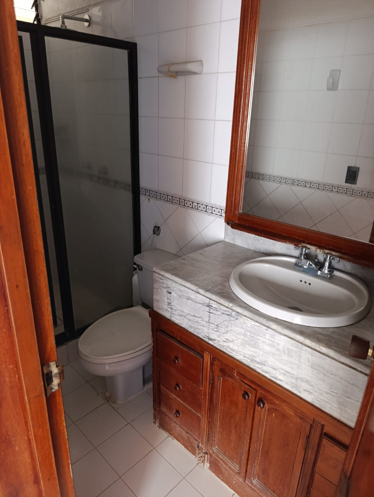 Apartamento En Arriendo - Ciudad Jardín, Cali