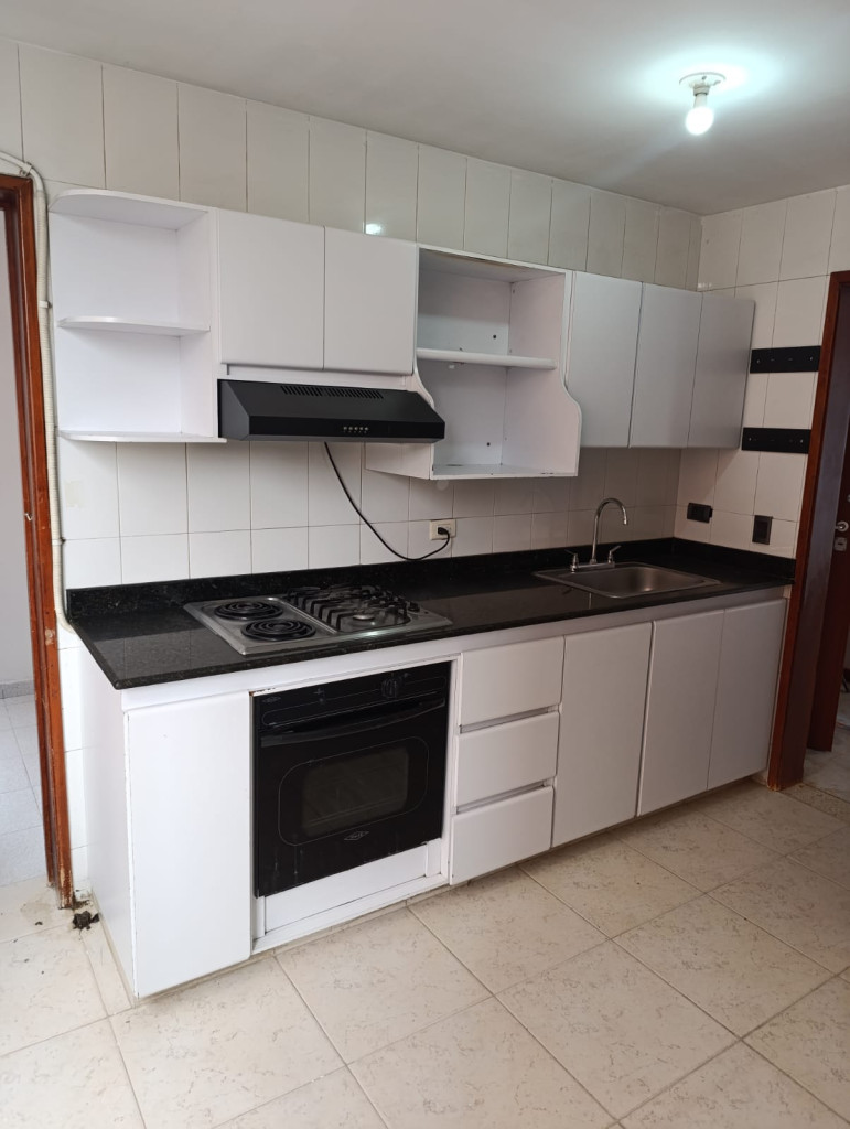 Apartamento En Arriendo - Ciudad Jardín, Cali
