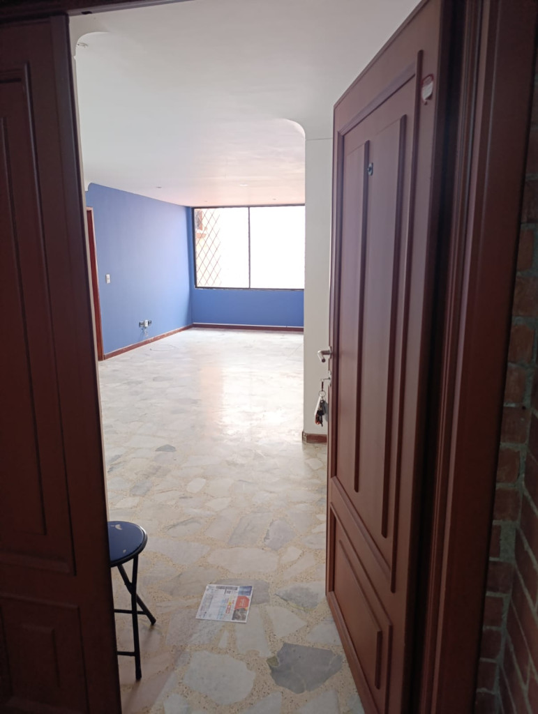 Apartamento En Arriendo - Ciudad Jardín, Cali