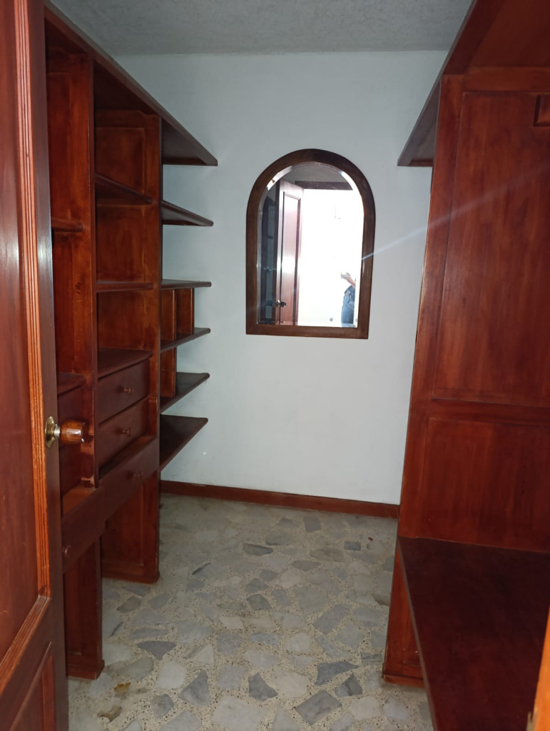 Apartamento En Arriendo - Ciudad Jardín, Cali