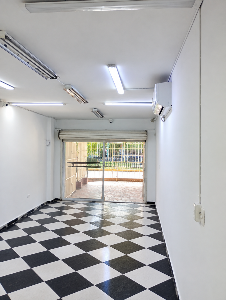 Local En Arriendo - Villa Del Sur, Cali