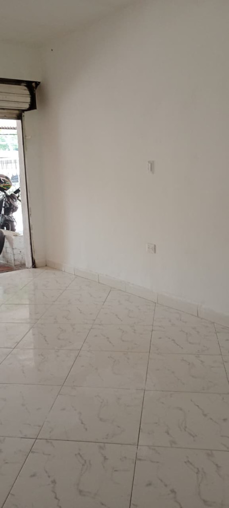 Local En Arriendo - Villa Del Sur, Cali