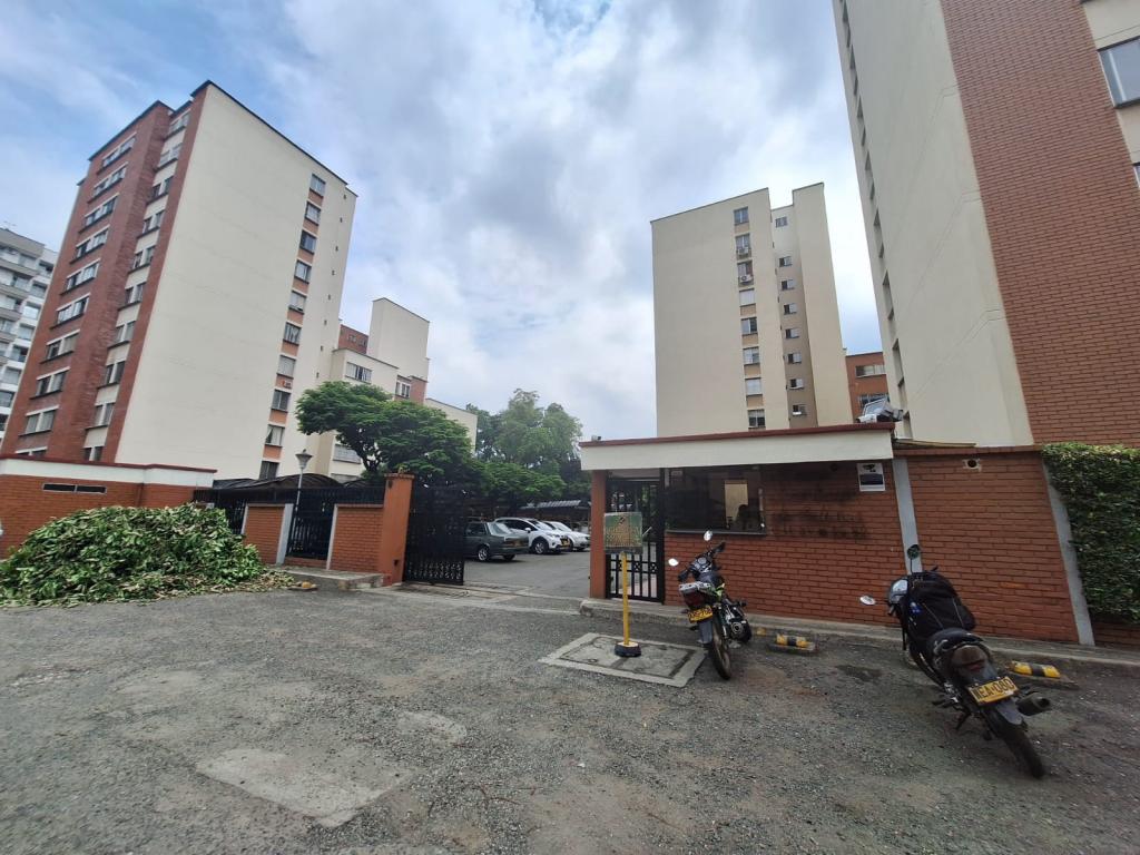 Apartamento En Arriendo - Urbanización Tequendama, Cali