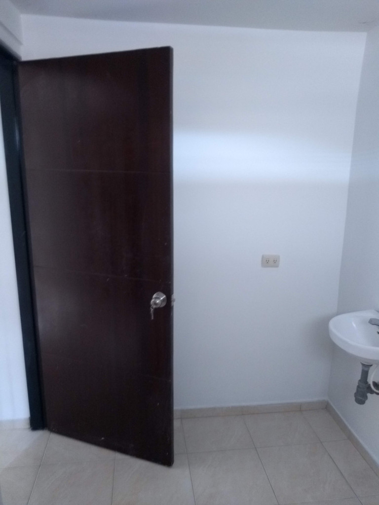 Apartaestudio En Arriendo - Guayaquil, Cali