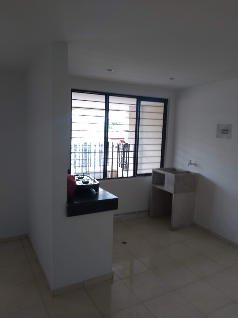 Apartaestudio En Arriendo - Guayaquil, Cali