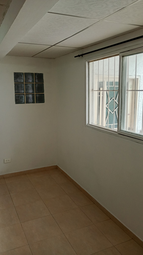 Apartaestudio En Arriendo - La Esmeralda, Cali