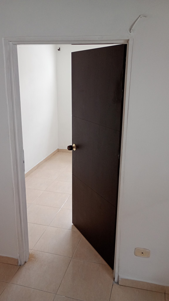 Apartaestudio En Arriendo - La Esmeralda, Cali