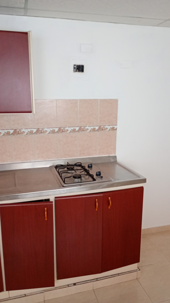 Apartaestudio En Arriendo - La Esmeralda, Cali