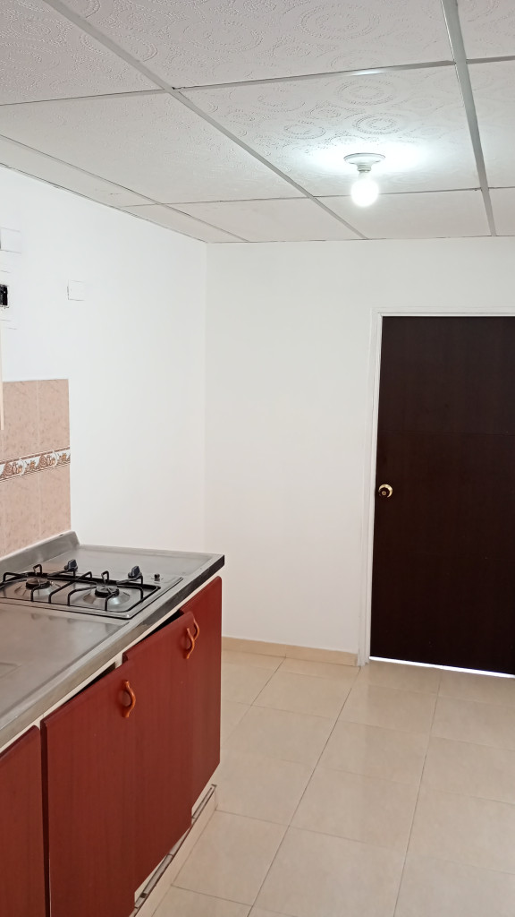 Apartaestudio En Arriendo - La Esmeralda, Cali