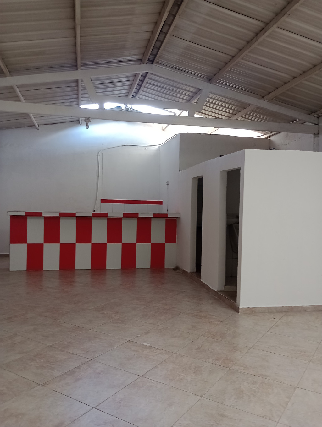 Local En Arriendo - El Jardín, Cali