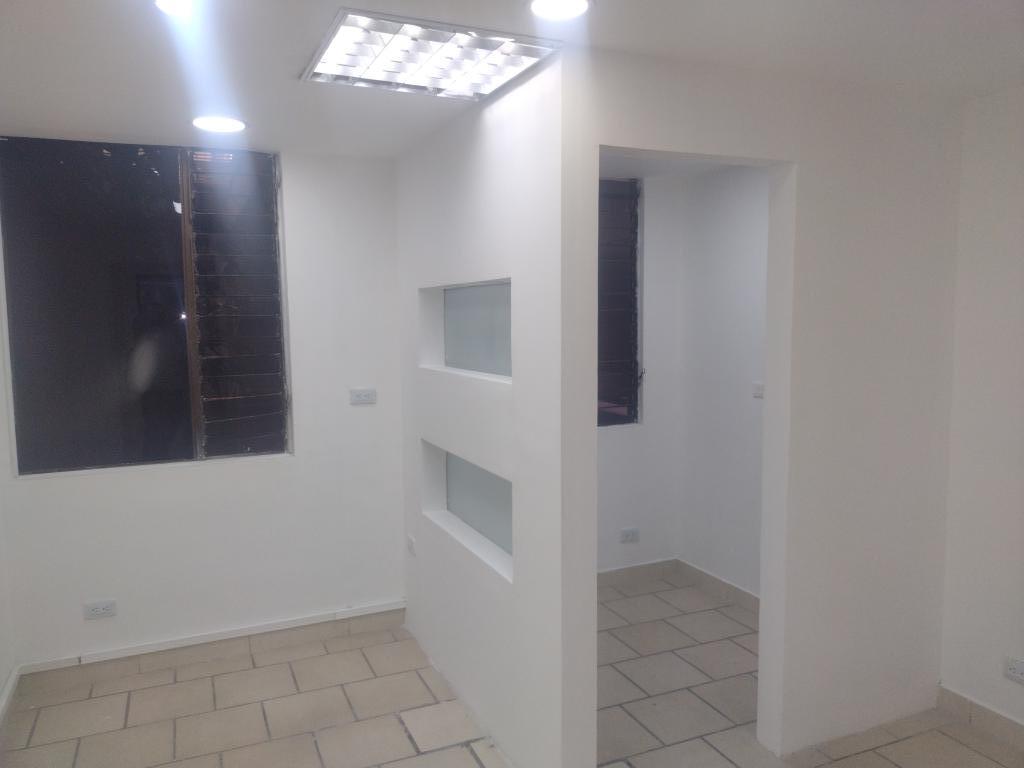 Oficina En Arriendo - Urbanización Tequendama, Cali