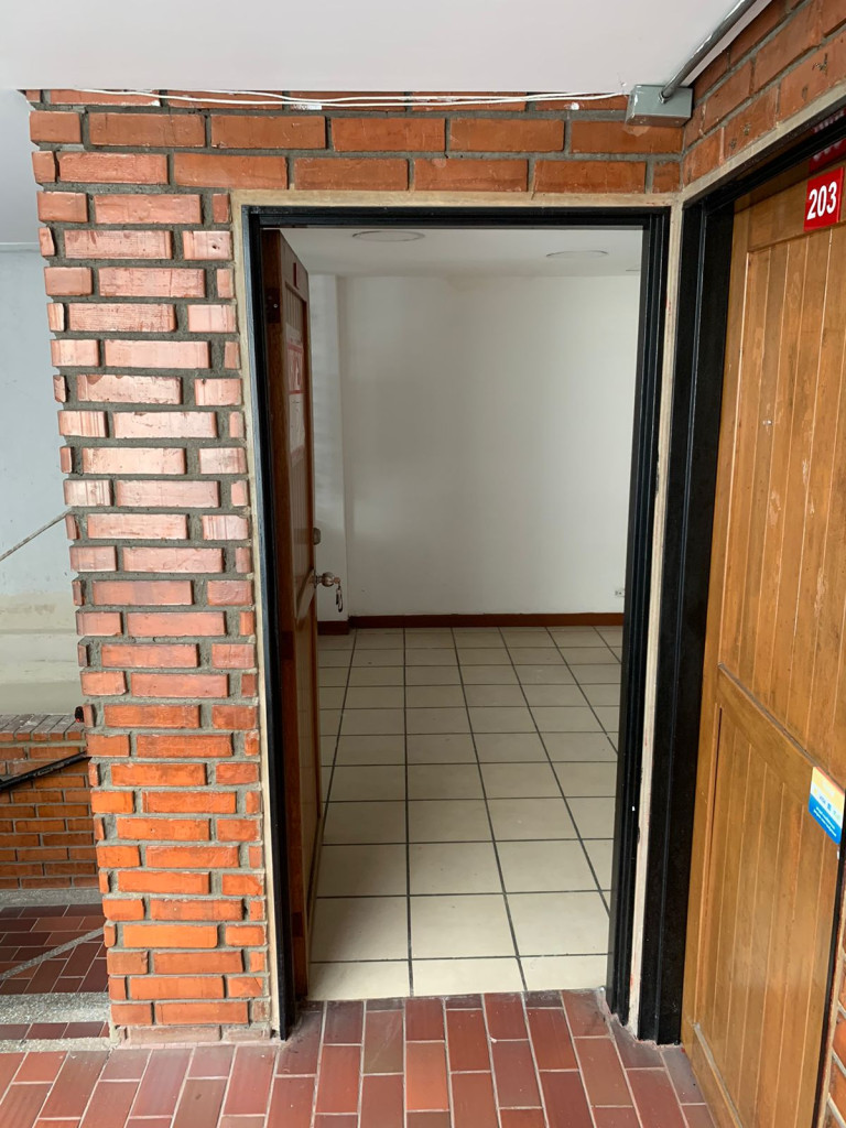 Consultorio En Arriendo - Urbanización Tequendama, Cali