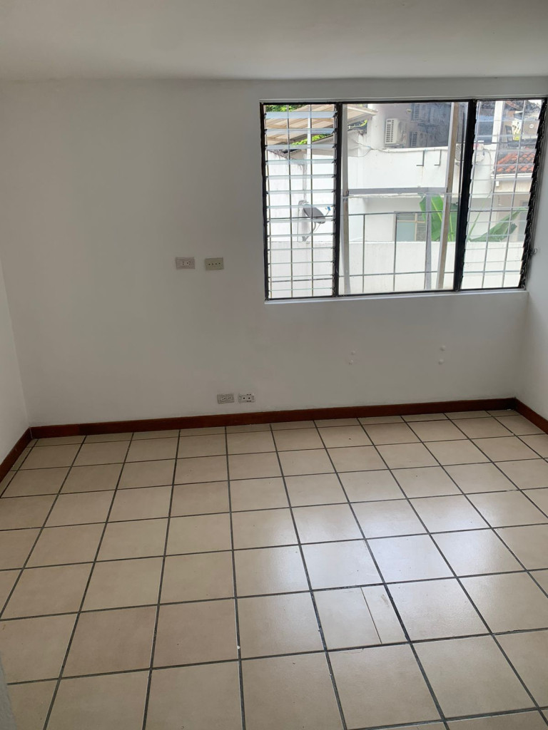 Consultorio En Arriendo - Urbanización Tequendama, Cali