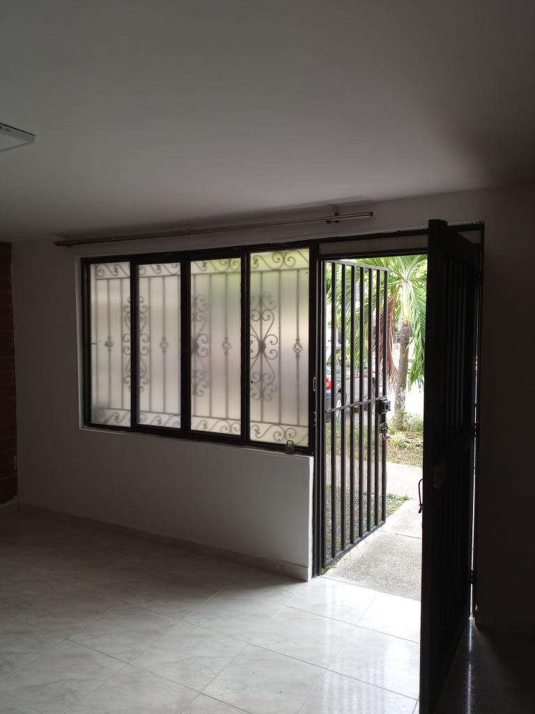 Casa En Arriendo - Parque Residencial El Bosque, Cali