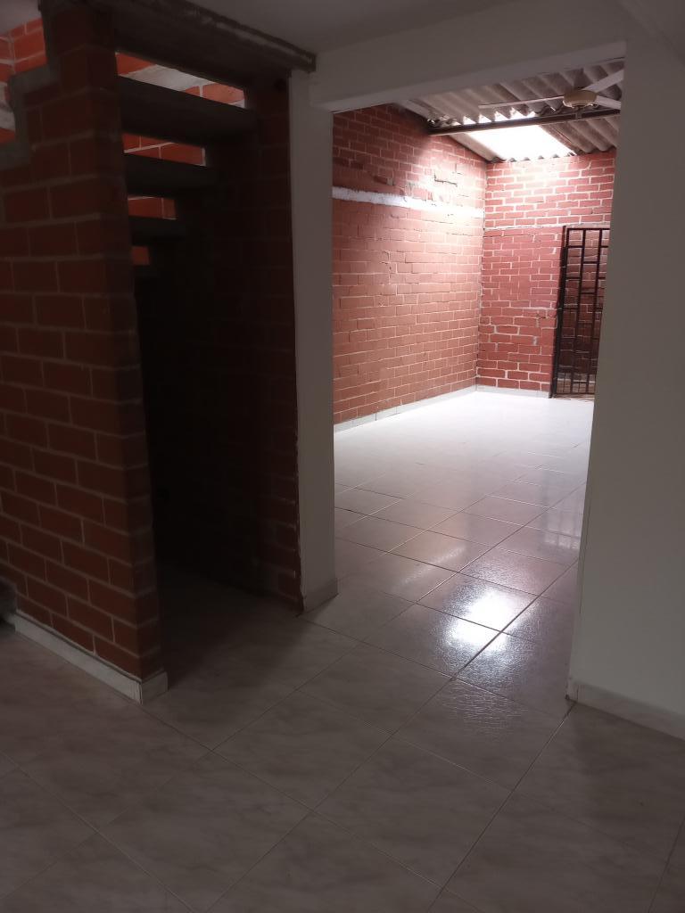 Casa En Arriendo - Parque Residencial El Bosque, Cali