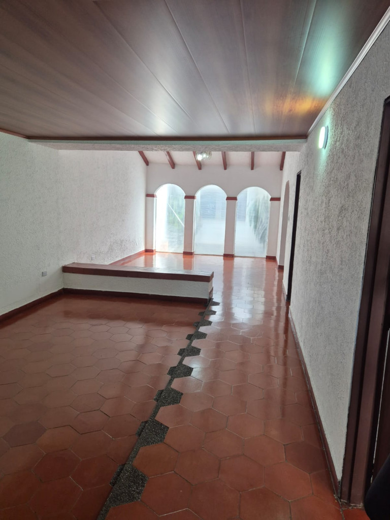 Casa En Arriendo - El Lido, Cali