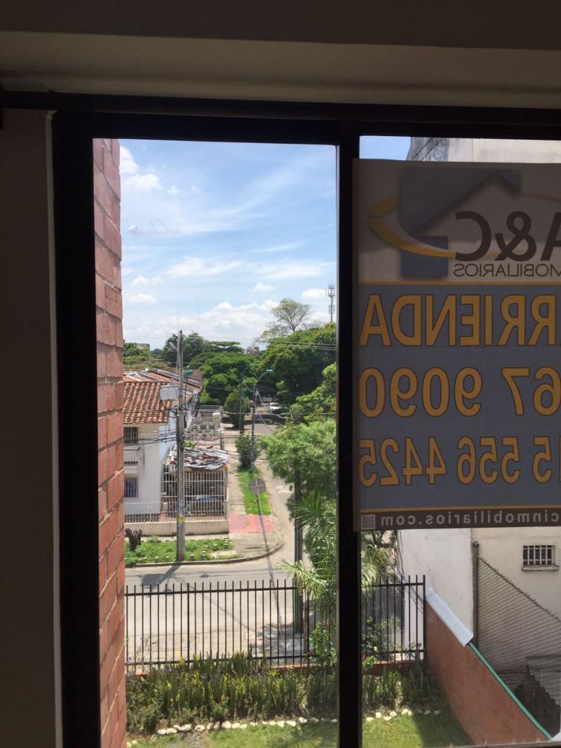 Apartamento En Arriendo - El Refugio, Cali