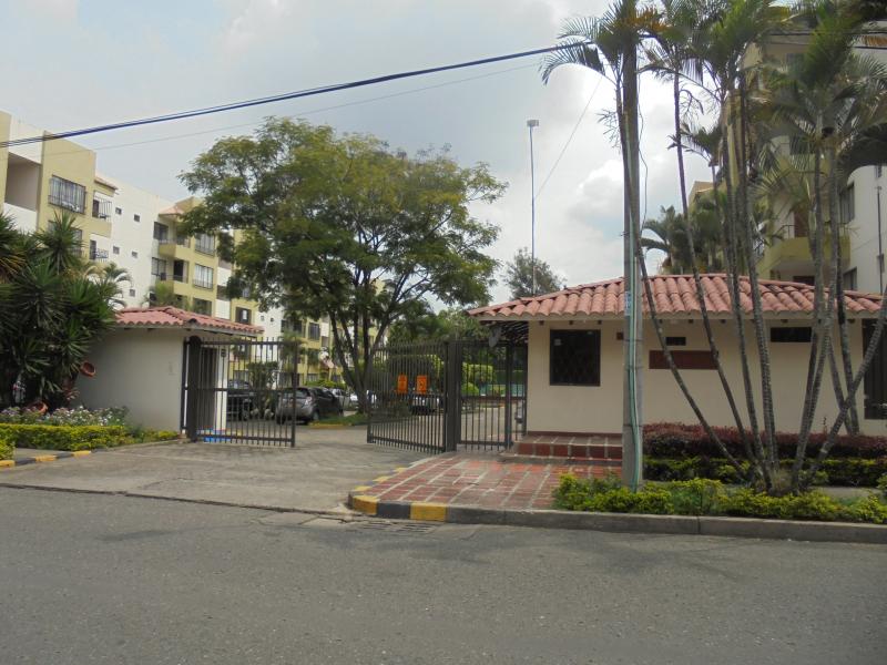 Apartamento En Arriendo - El Ingenio, Cali