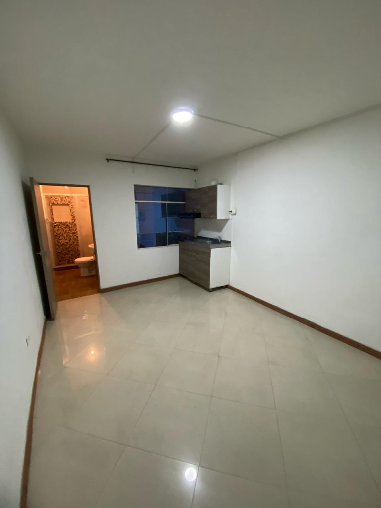 Apartaestudio En Arriendo - Urbanización La Flora, Cali