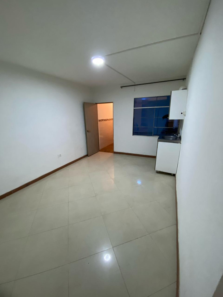 Apartaestudio En Arriendo - Urbanización La Flora, Cali