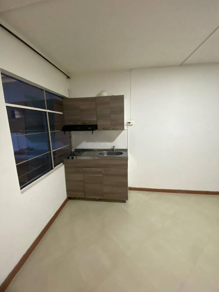 Apartaestudio En Arriendo - Urbanización La Flora, Cali