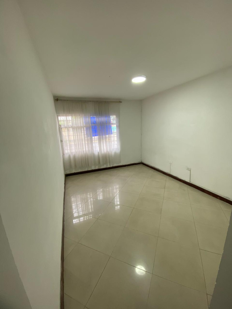 Apartaestudio En Arriendo - Urbanización La Flora, Cali