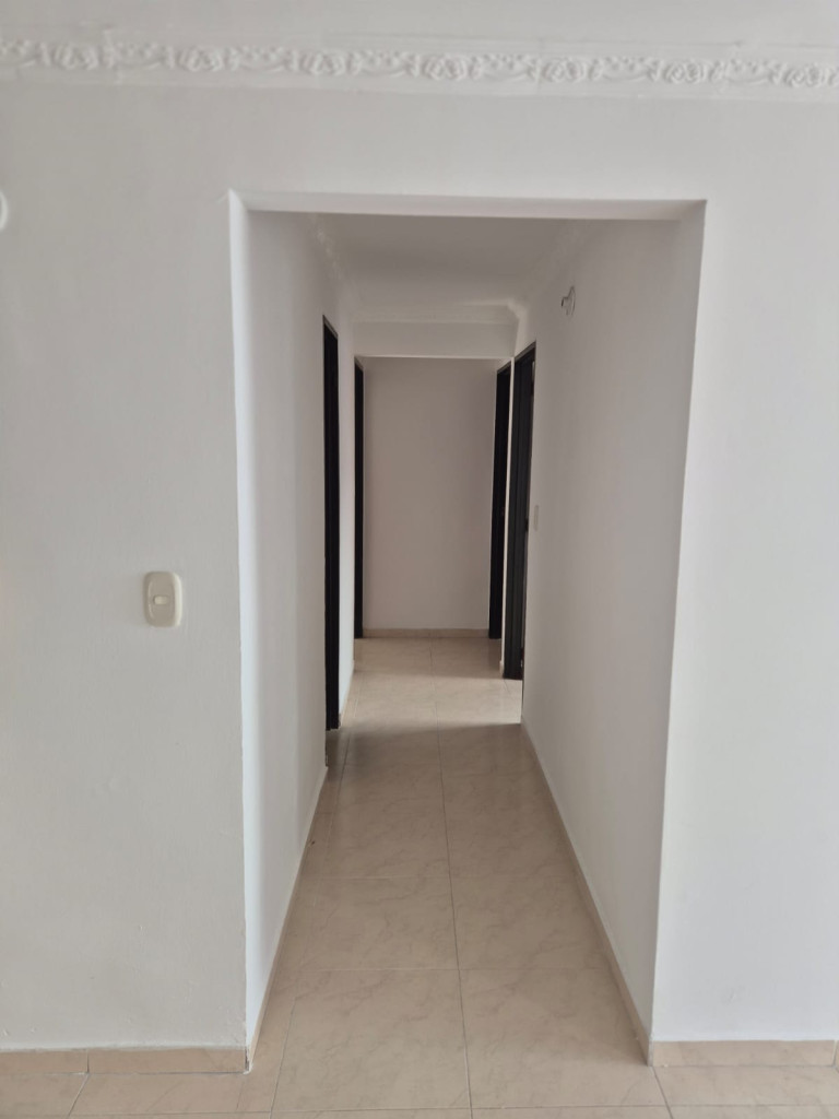 Apartamento En Venta - El Refugio, Cali