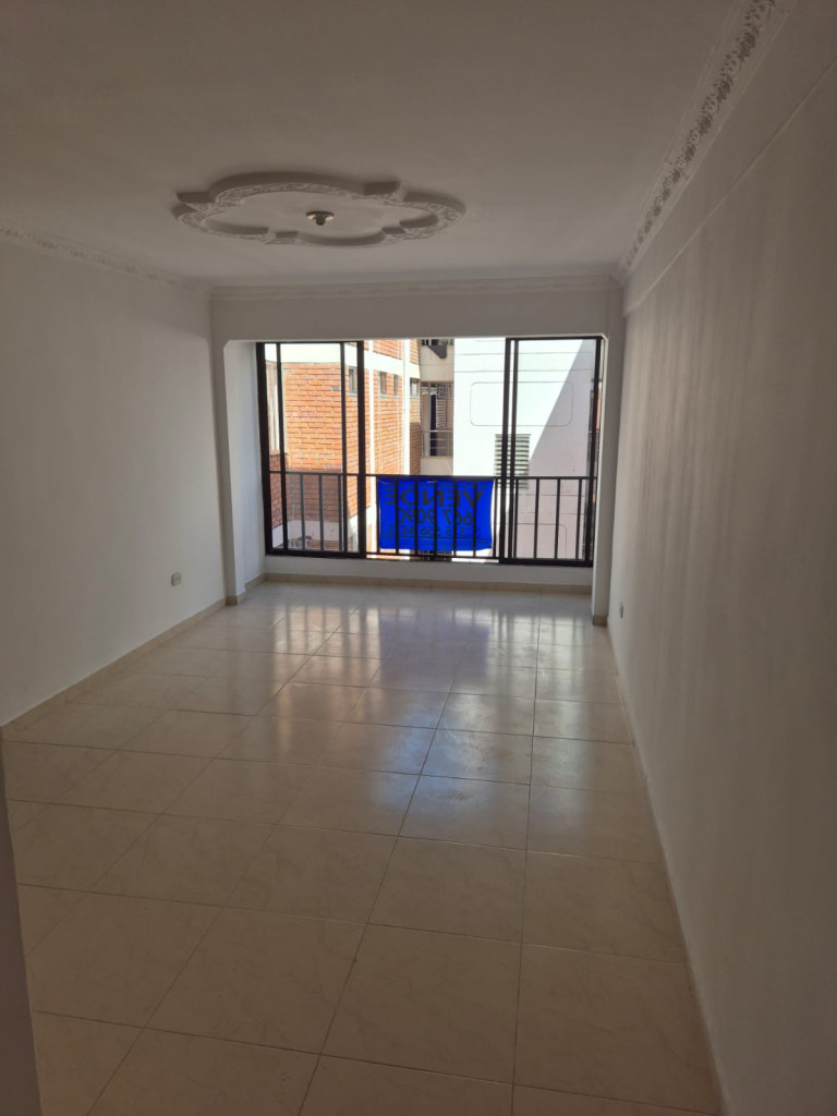 Apartamento En Venta - El Refugio, Cali