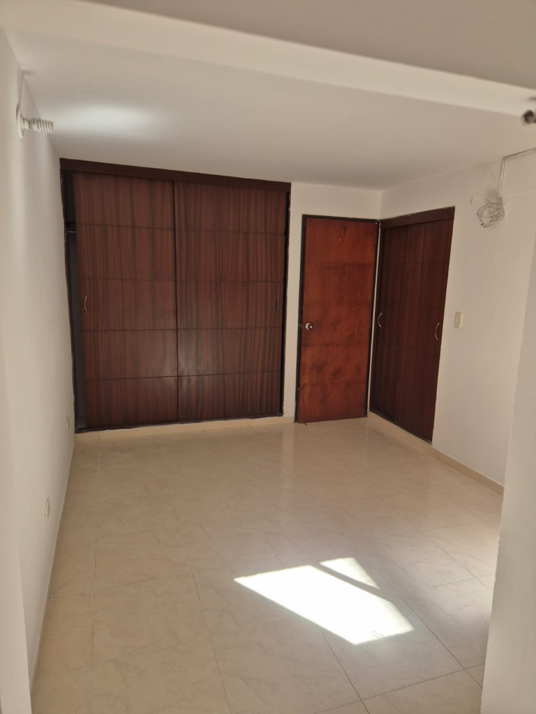 Apartamento En Venta - El Refugio, Cali