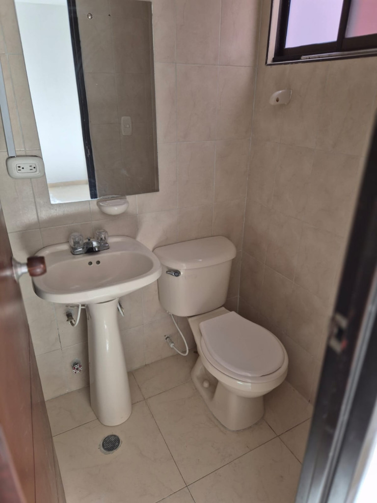 Apartamento En Venta - El Refugio, Cali