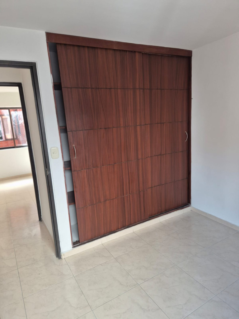 Apartamento En Venta - El Refugio, Cali