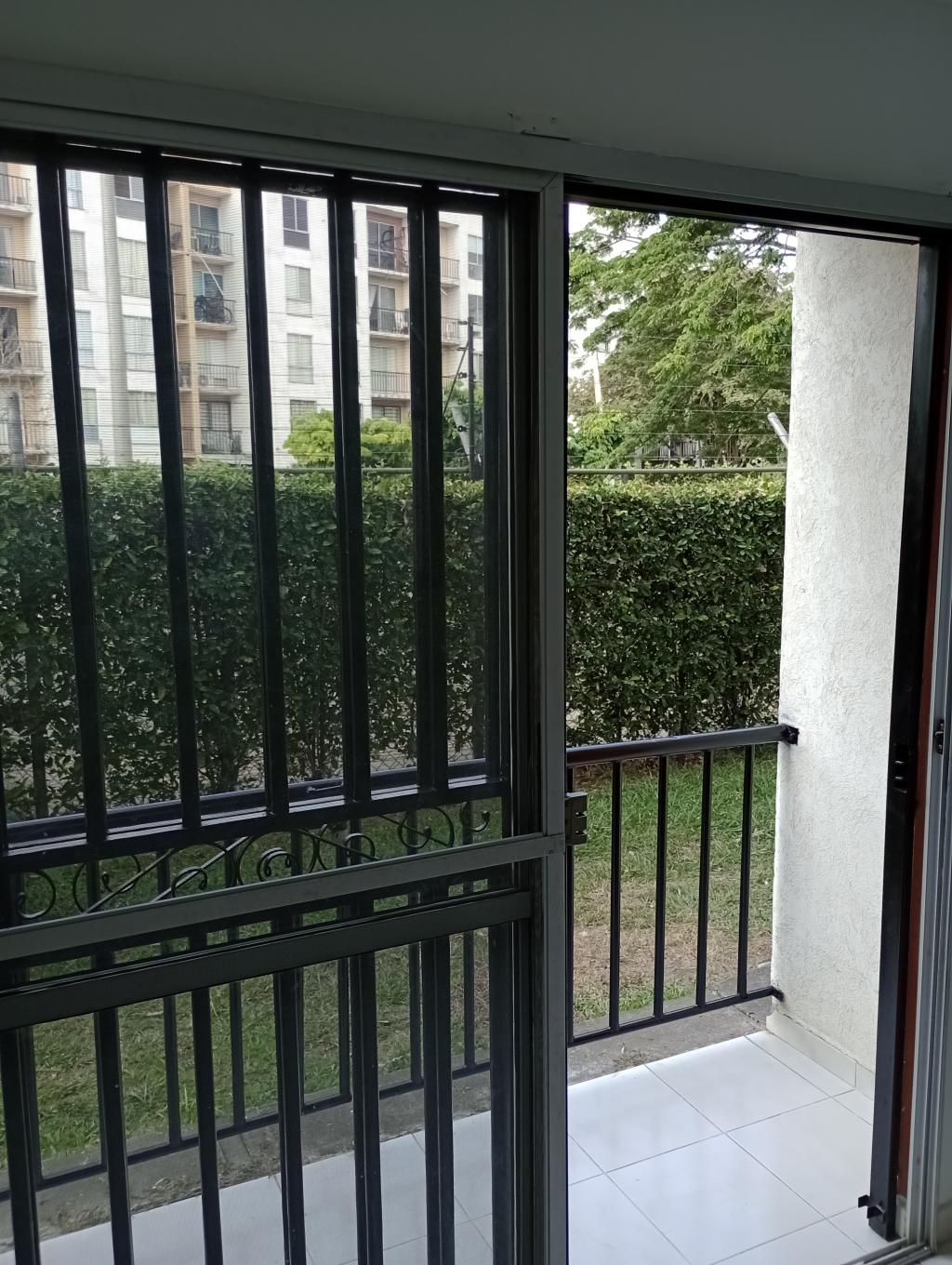 Apartamento En Arriendo - Brisas De Los Alamos, Cali