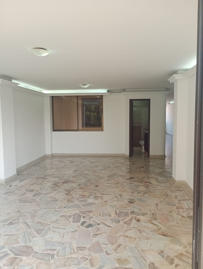 Apartamento En Arriendo - El Ingenio, Cali