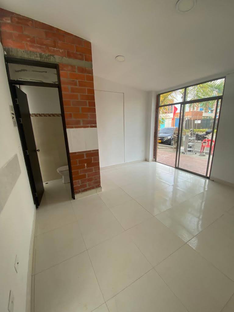 Local En Arriendo - Torres Parques De Castilla, Jamundí