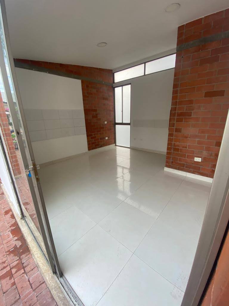 Local En Arriendo - Torres Parques De Castilla, Jamundí