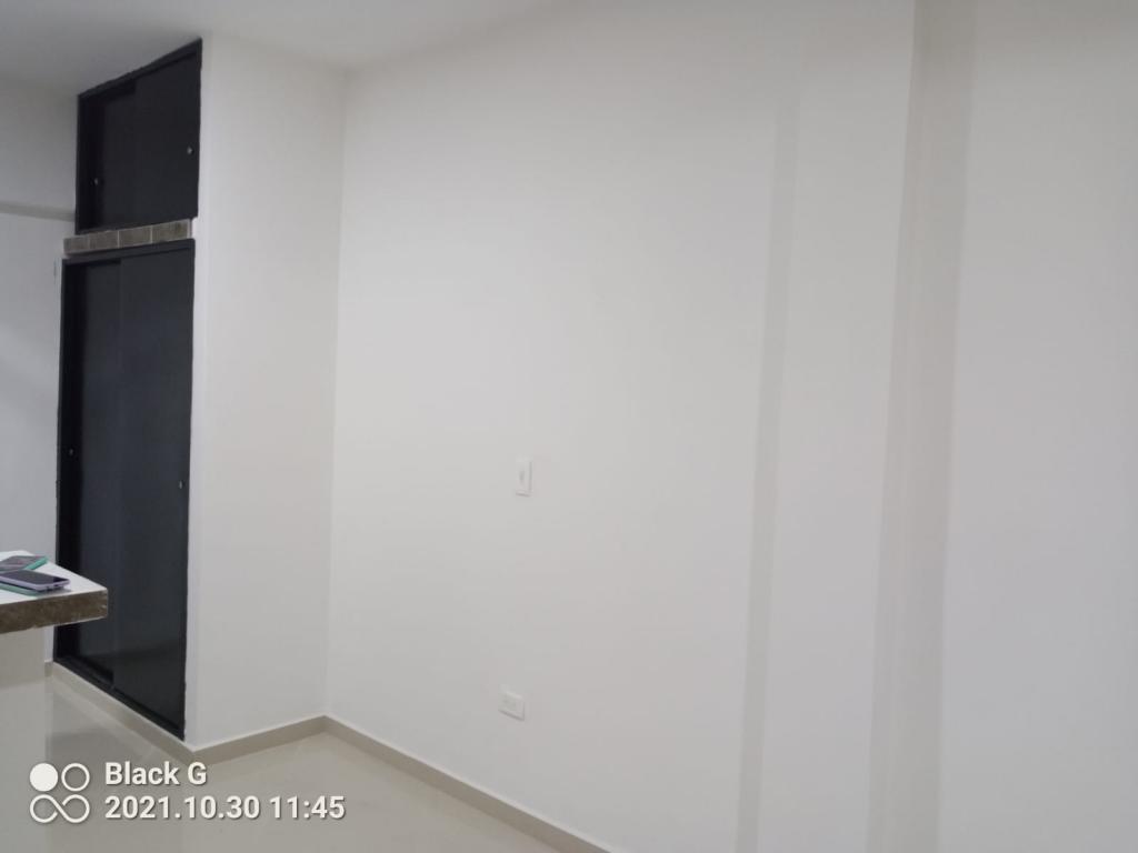 Apartaestudio En Arriendo - Urbanización La Flora, Cali