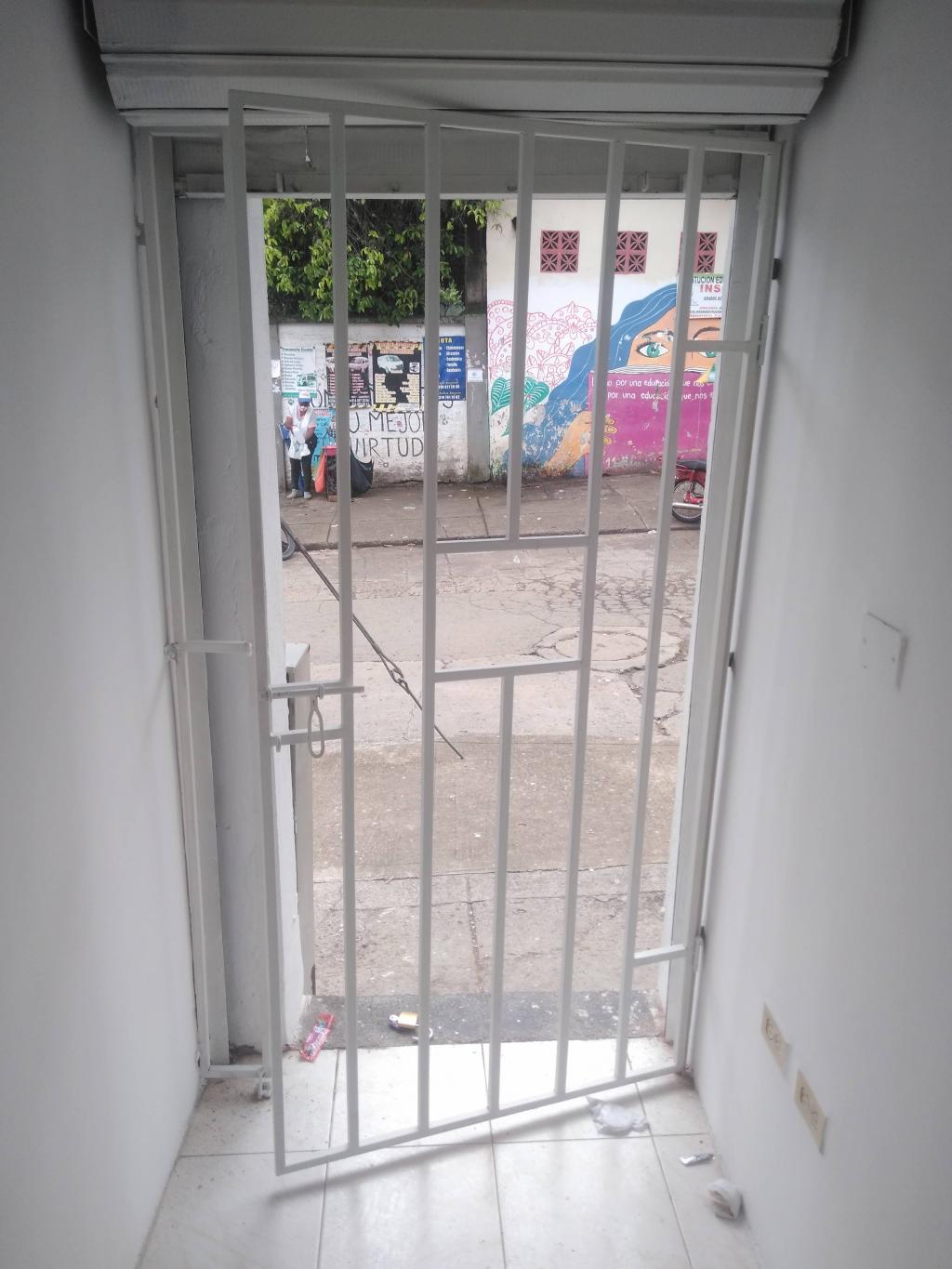 Local En Arriendo - Libertadores, Cali