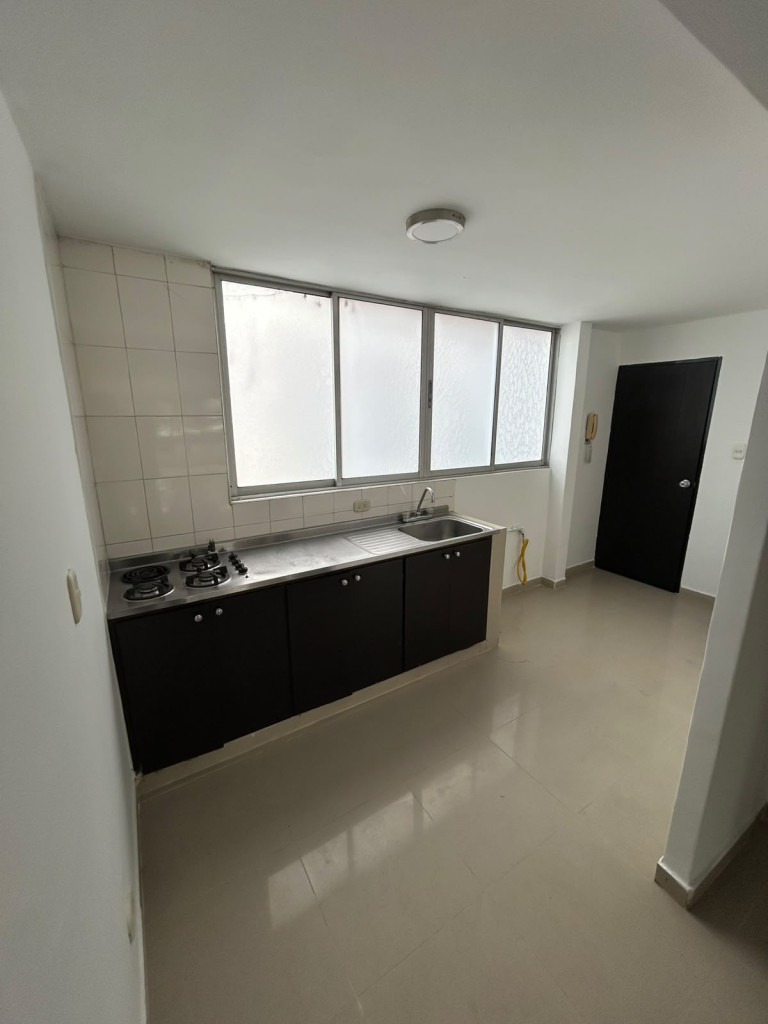 Apartamento En Arriendo - El Bosque, Cali