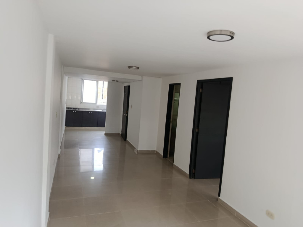 Apartamento En Arriendo - El Bosque, Cali