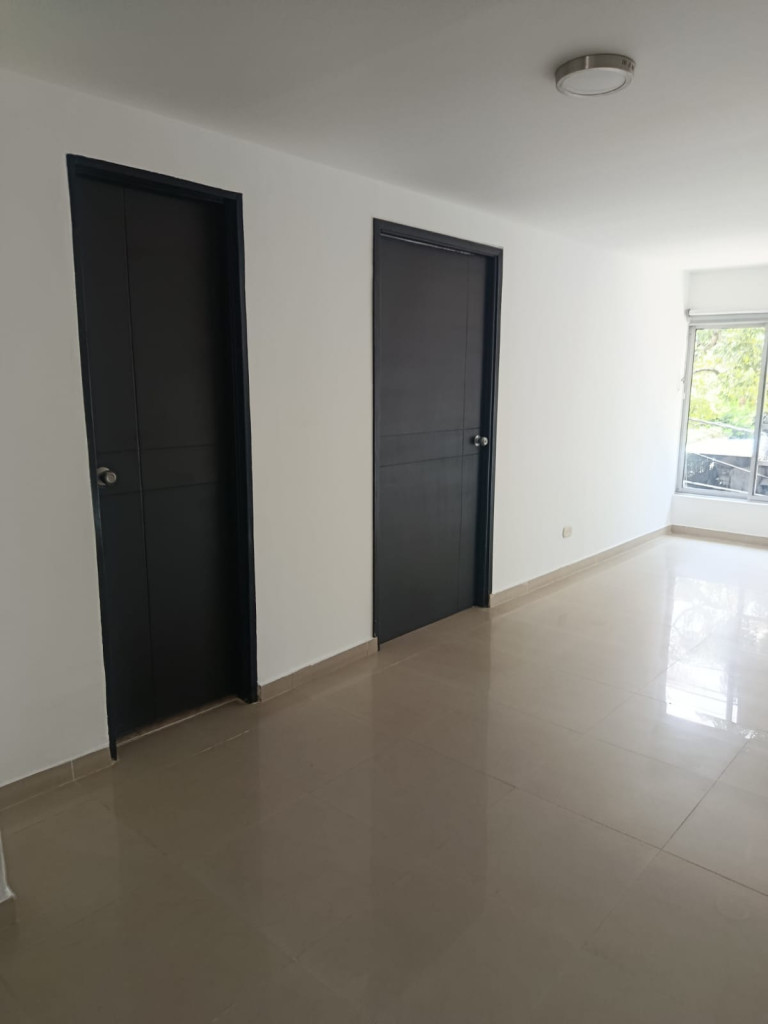 Apartamento En Arriendo - El Bosque, Cali
