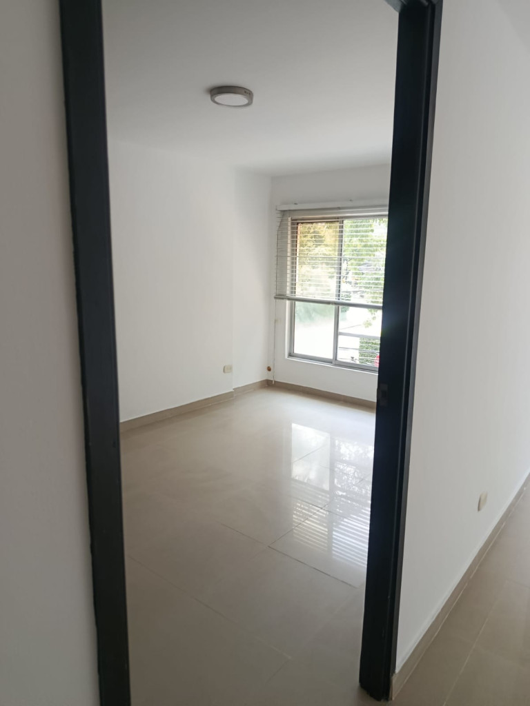 Apartamento En Arriendo - El Bosque, Cali