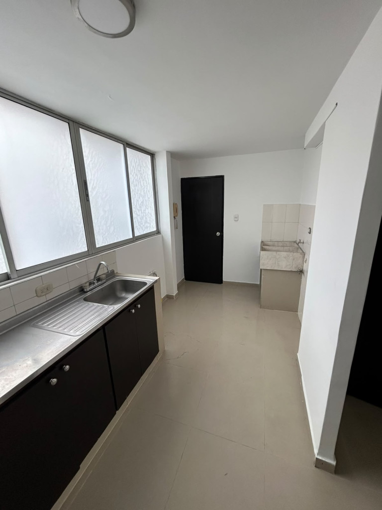 Apartamento En Arriendo - El Bosque, Cali